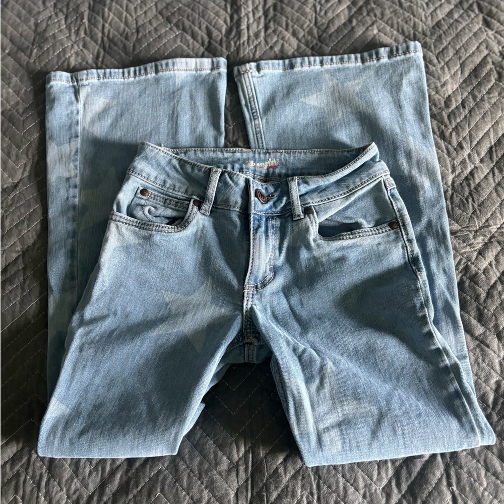 Wrangler Jeans Women’s 26x30 Star Design 
Excellent condition. Flare. Low rise